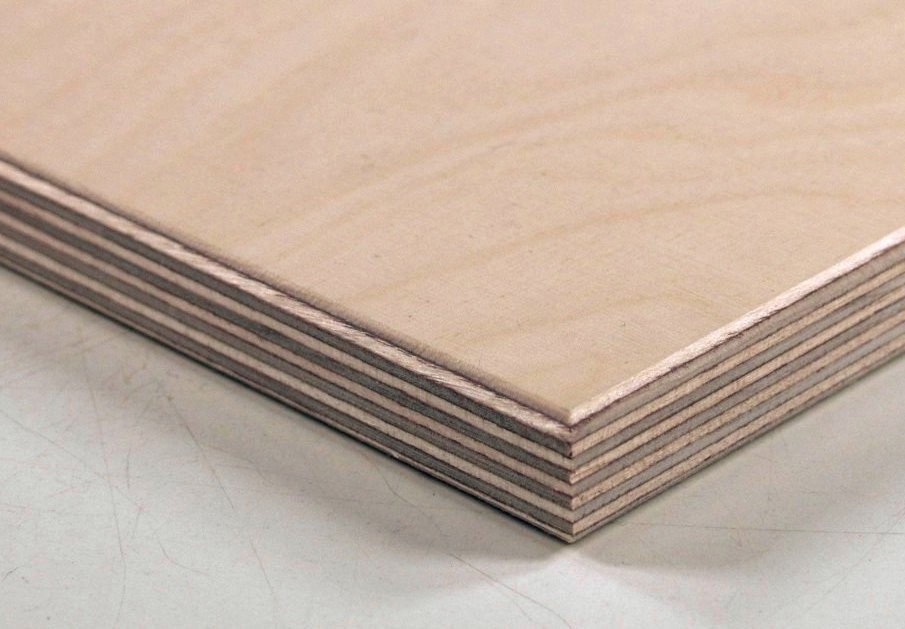 Finnish birch plywood sheet showing face-grain direction across the panel